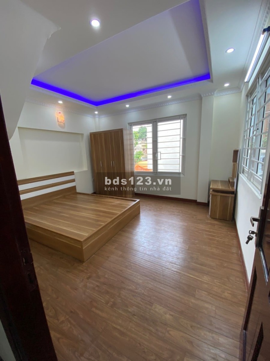 Cần bán gấp nhà Tô Hiệu, Hà Đông, diện tích sử dụng 33m2, 4 tầng, giá bán chỉ 2.5 tỷ