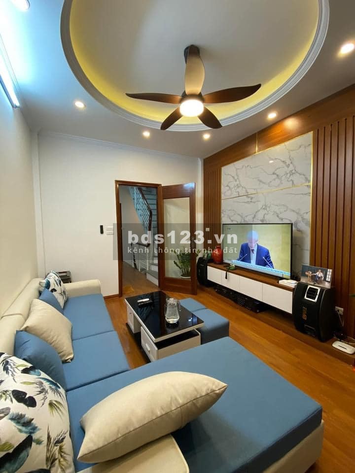 Chính chủ cần bán gấp nhà 46m2x4T, mặt ngõ 47 Khương Trung Thanh Xuân, ô tô đỗ cửa, giá 4,8 tỷ