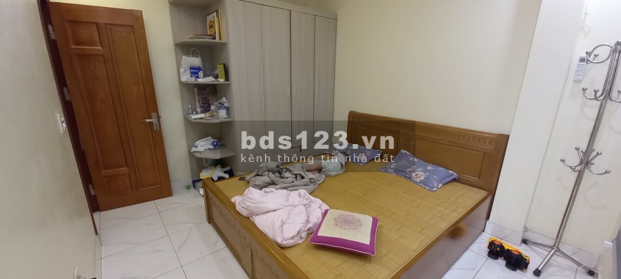 Bán nhà 5 tầng dân xây ngay cạnh Aeon Long Biên, diện tích 45m2x5 tầng giá bán 3,75 tỷ