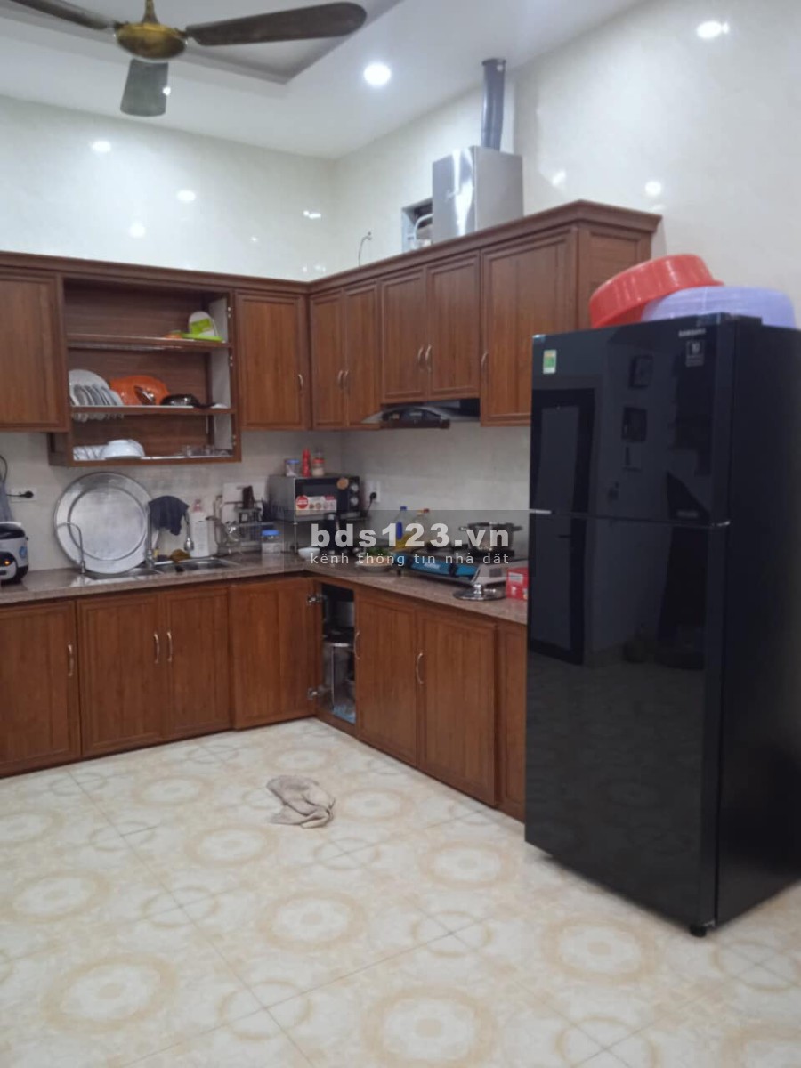 Bán nhà Định Công THượng, dưới 2 tỷ, nhà xây chắc chắn, giá êm pháp lý chính chủ