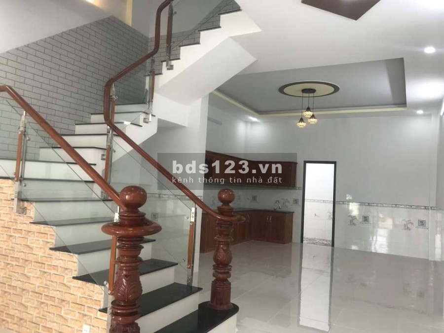 Ngộp Bank bán gấp nhà HXH Tân Phú diện tích 54m2 sổ vuông 3PN giá rẻ LH 0896721788