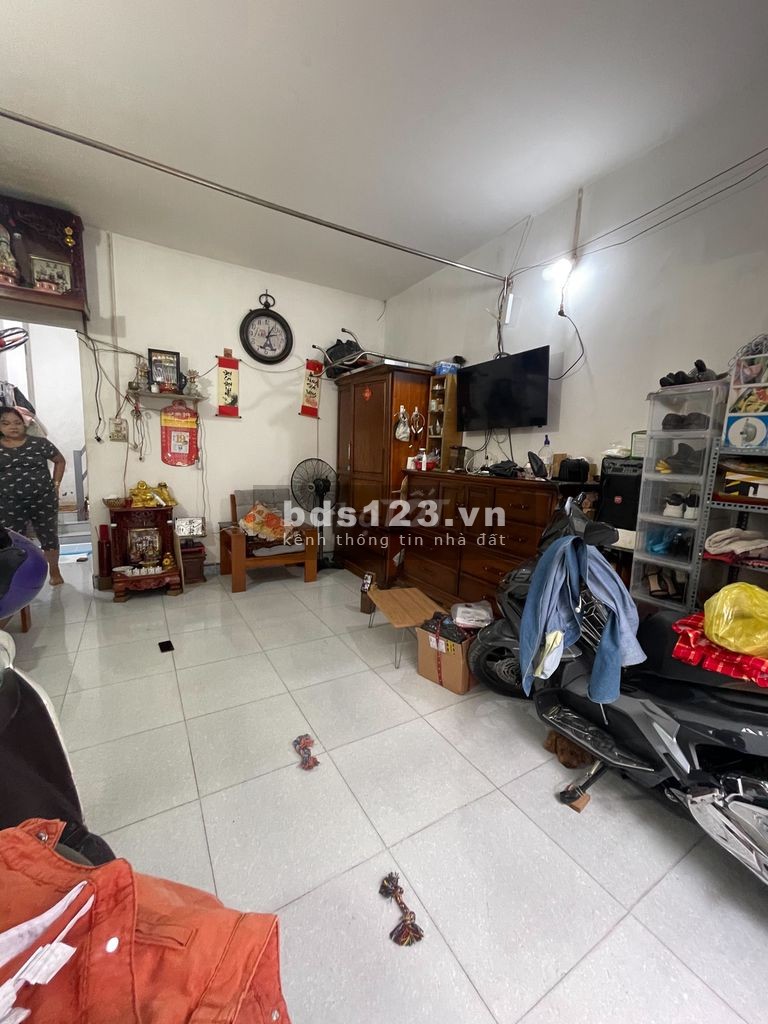 Cần bán nhà ở Phường Bình Hưng Hoà Quận Bình Tân