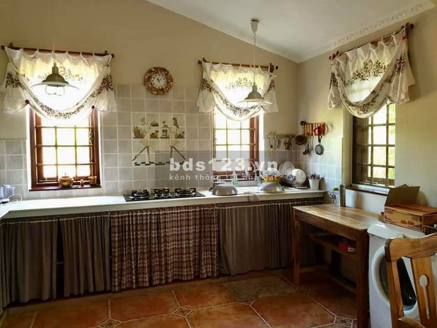 Bán nhà vườn diện tích 1000m2, có 140m2 thổ cư, sổ hồng chính chủ riêng giá bán 5.2 tỷ