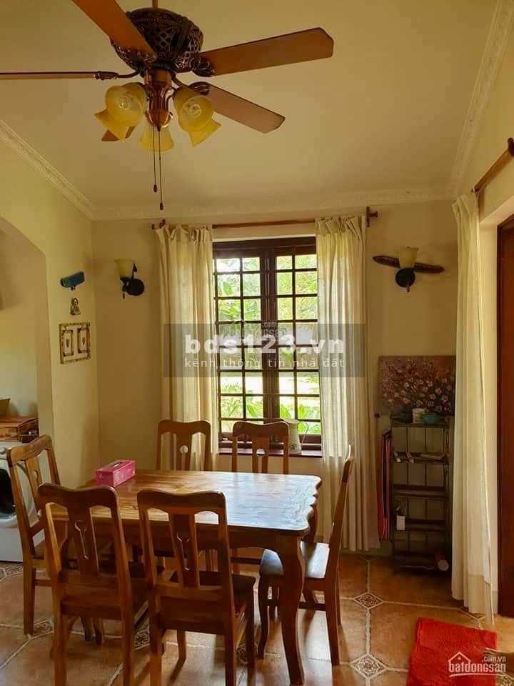 Bán nhà vườn diện tích 1000m2, có 140m2 thổ cư, sổ hồng chính chủ riêng giá bán 5.2 tỷ