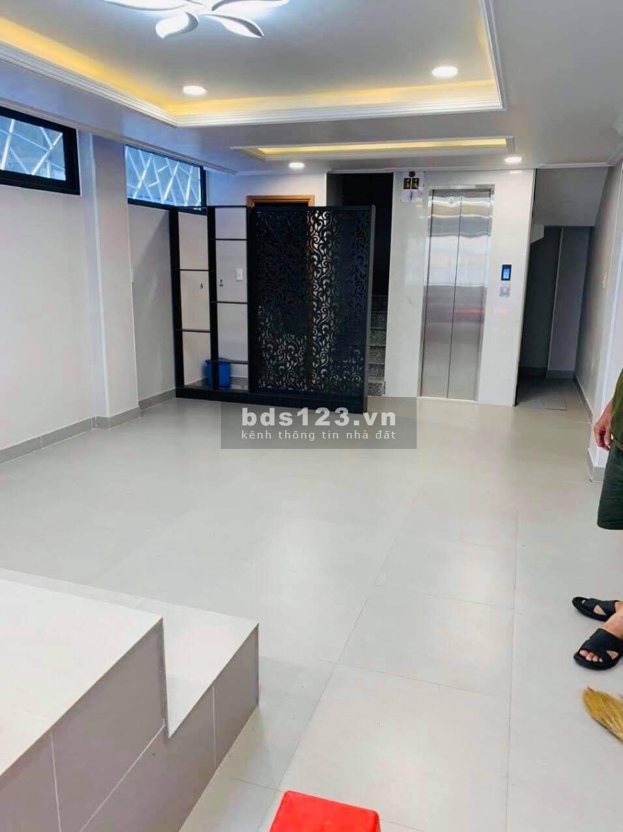 Bán căn nhà diện tích 116m2 5 tầng 2 mặt tiền đường Nơ Trang Long giảm sâu chỉ còn 20 tỷ