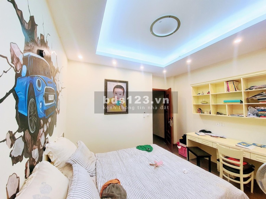 Ban nha sát phố trịnh văn bô,Từ liêm,nhà xây mới thiét kế hiện đại,32m2,5 tầng,giá chỉ 3 tỷ
