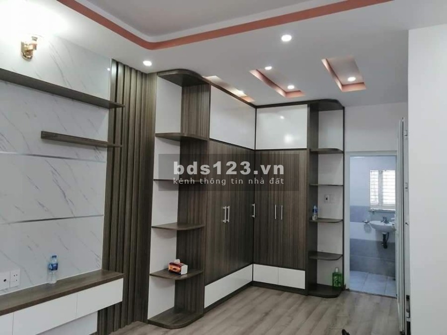 Nhà nguyên căn đẹp ở ngay Quang Lâm, gần phố khu dân cư đông đúc, mua bán sầm uất