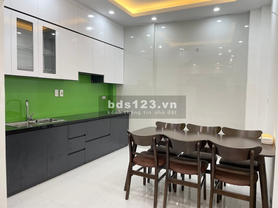 Bán Nhà quận Cầu Giấy – 40m2 – 4 Tầng Nở Hậu giá 4.1 Tỷ