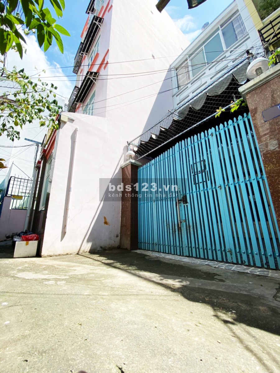 Bán nhà 2 lầu hẻm 719 đường Huỳnh Tấn Phát, phường Phú Thuận, Quận 7 giá tốt