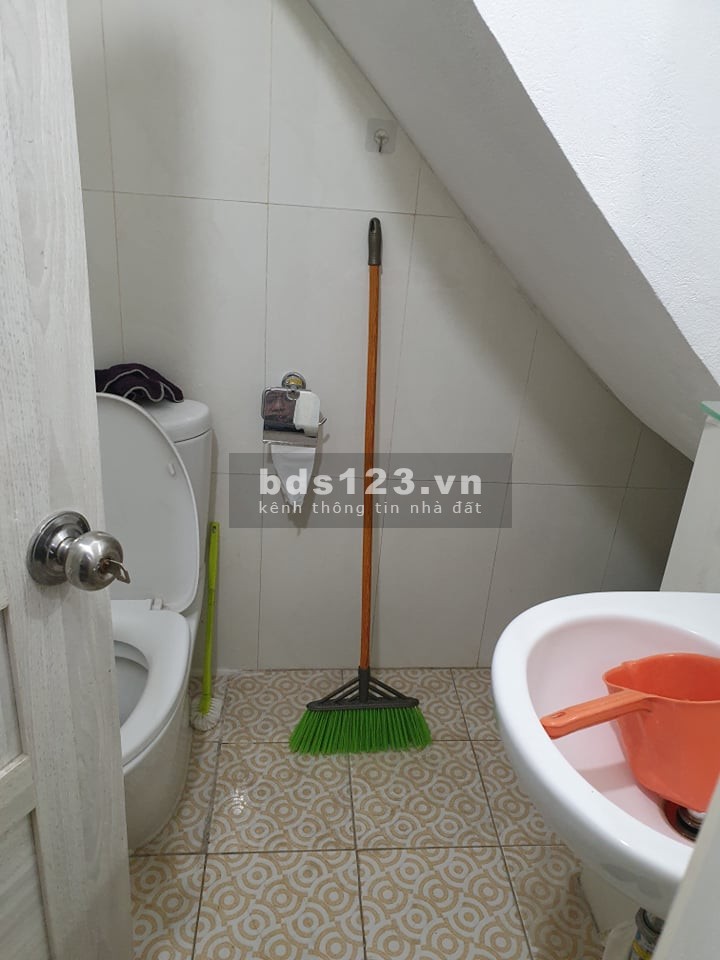 Bán nhà phố Xã Đàn, diện tích 37m2 6 tầng khu dân cư đông đúc, an ninh giá bán 6.8 tỷ
