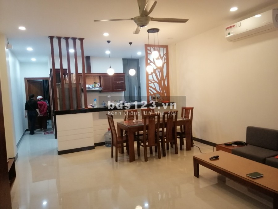 Bán nhà phố diện tích 5x20m, 1 trệt 2 lầu, KDC 10 mẫu Nguyễn Duy Trinh, Giá tốt 9,9 tỷ