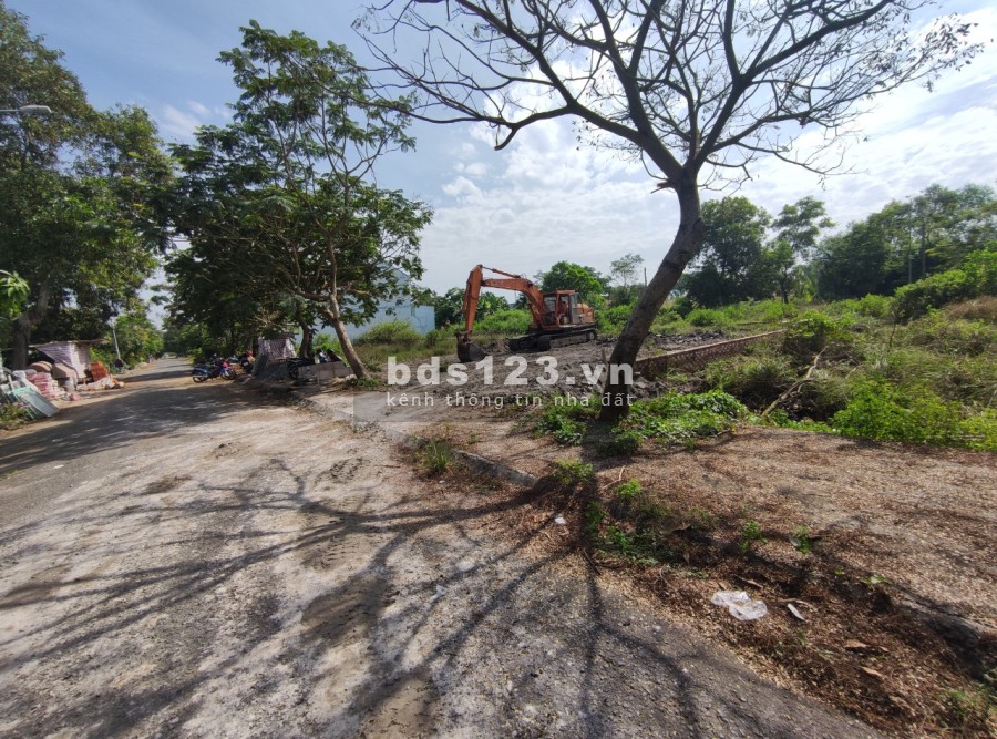 Bán đất diện tích lớn SHR 100% thổ cư, đường ( 512 ) Nguyễn Văn Tạo, Long Thới, Nhà Bè