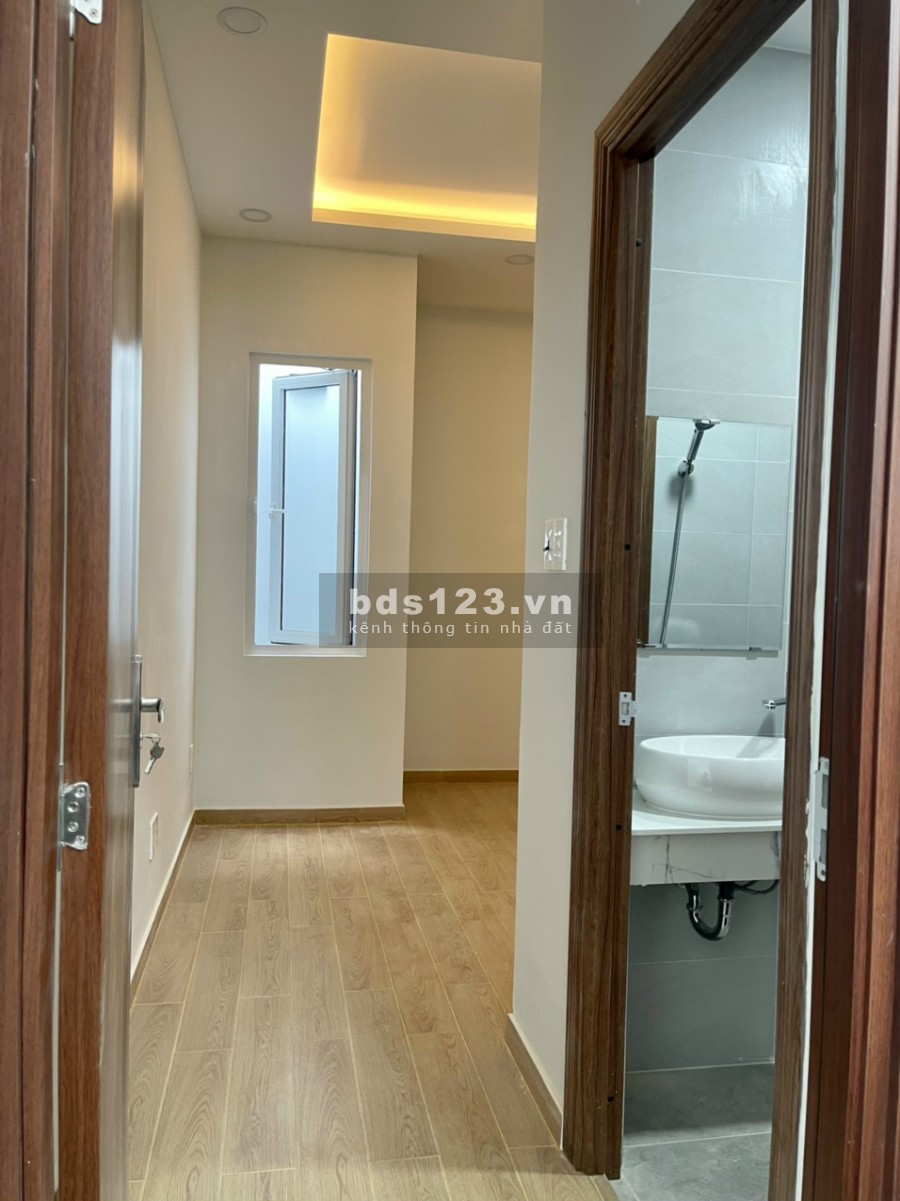 Hẻm xe hơi trung tâm Quận 10, 45m2 3.6x12.5, 5 tầng nhà mới đẹp hẻm 6m hiếm, nhỉnh 9 tỷ TL