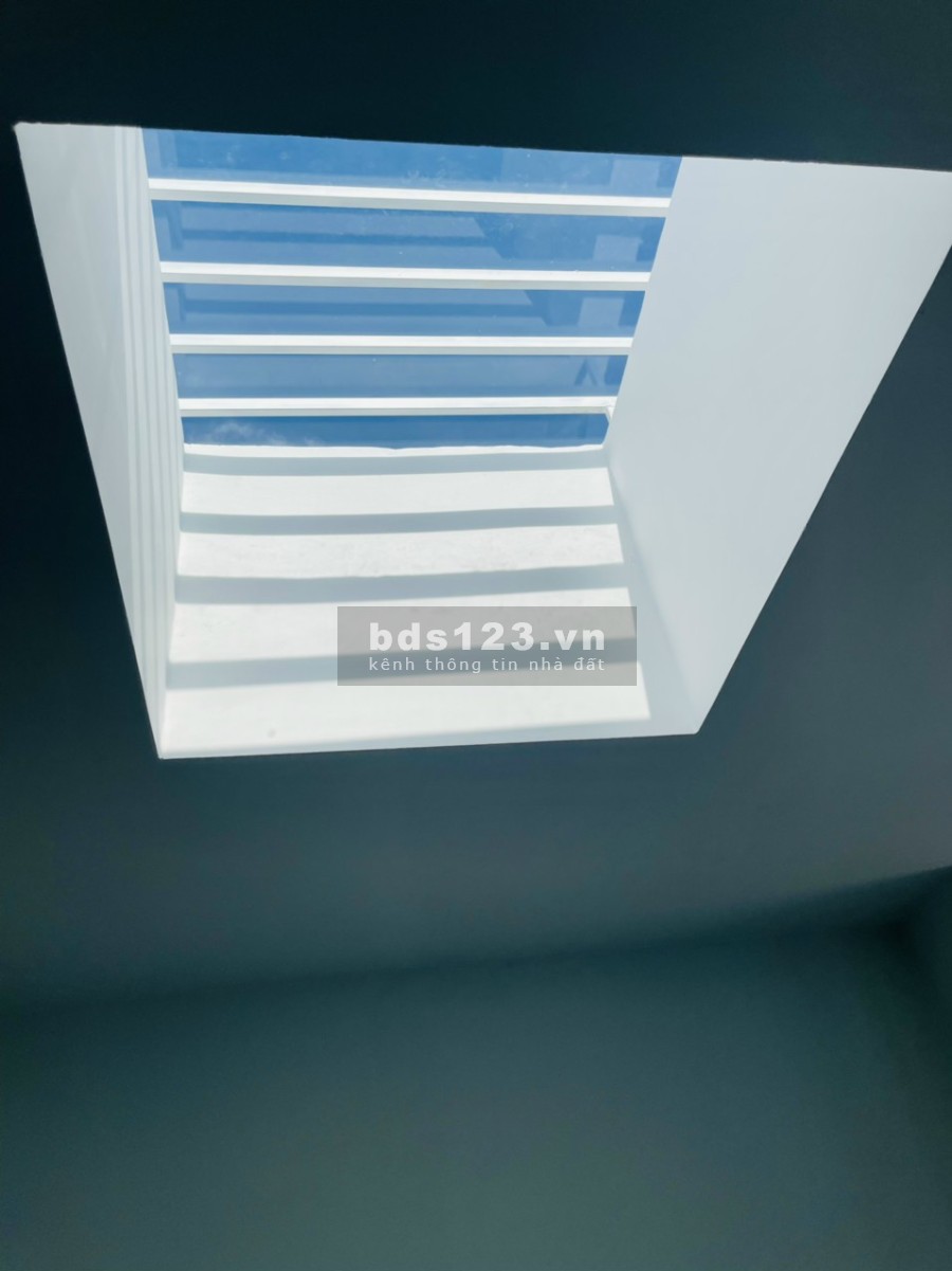 Hẻm xe hơi trung tâm Quận 10, 45m2 3.6x12.5, 5 tầng nhà mới đẹp hẻm 6m hiếm, nhỉnh 9 tỷ TL