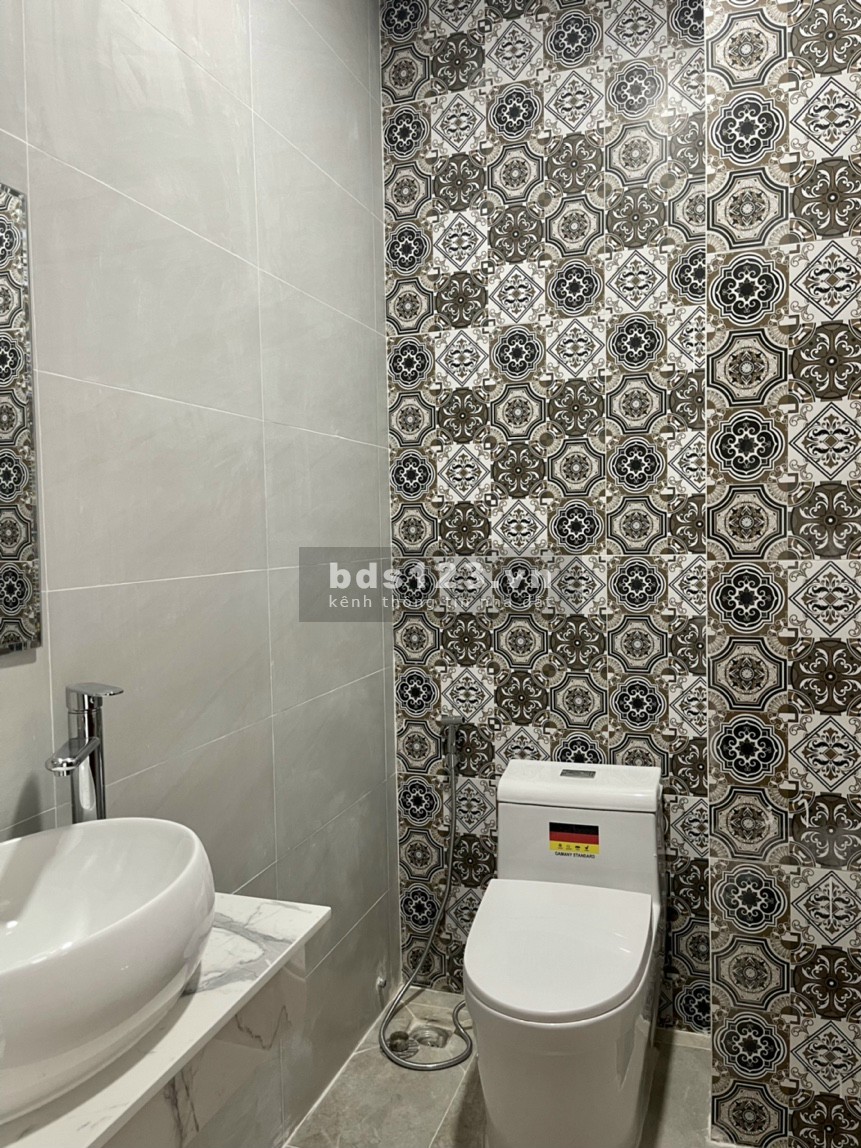 Hẻm xe hơi trung tâm Quận 10, 45m2 3.6x12.5, 5 tầng nhà mới đẹp hẻm 6m hiếm, nhỉnh 9 tỷ TL