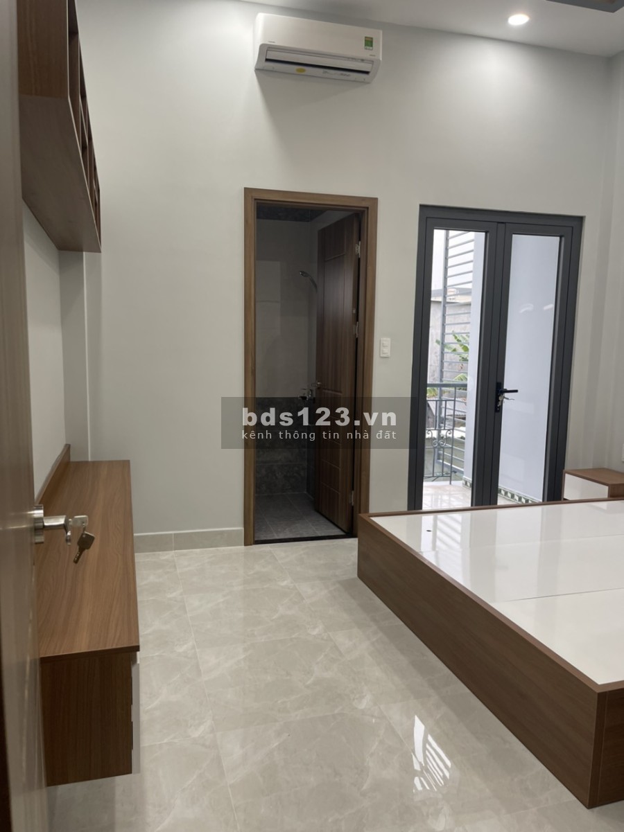 Bán nhà hẻm xe ba gác Huỳnh Tấn Phát, Quận 7 kế Phú Mỹ Hưng 1 trệt, 1 lầu đúc, hoàn công đầy đủ