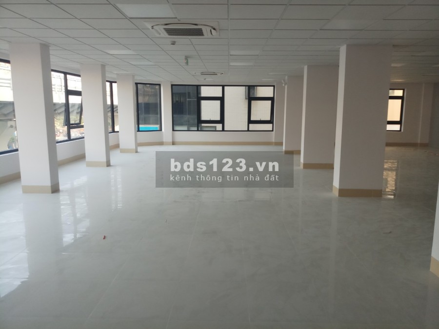 Cho thuê toà nhà văn phòng tại 183 Trường Chinh, Quận Thanh Xuân, đúc 7 tầng kiên cố