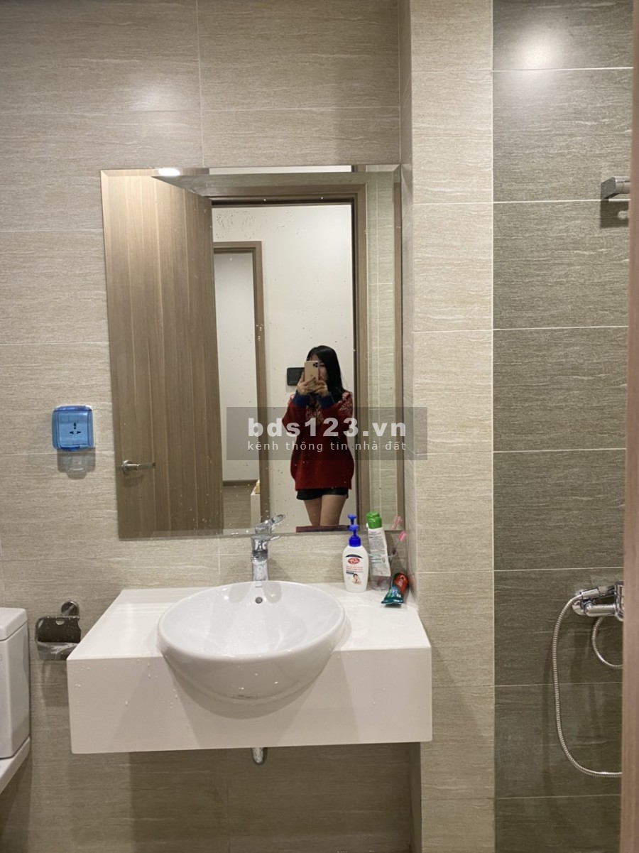 Cho thuê căn hộ Vinhomes Smart City giá tốt, tầng cao, view thoáng có ban công rộng