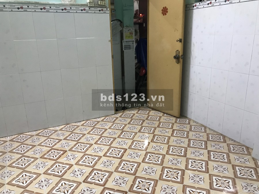 Phòng trọ 16m2 (hỗ trợ mùa dịch) đường Bình Đông Quận 8 có camera an ninh và vệ sinh riêng