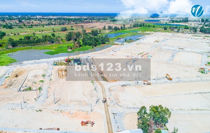 Bán lô đất đối diện công viên dự án Mallorca River City ven sông Cổ Cò giá 16.5 triệu/m2