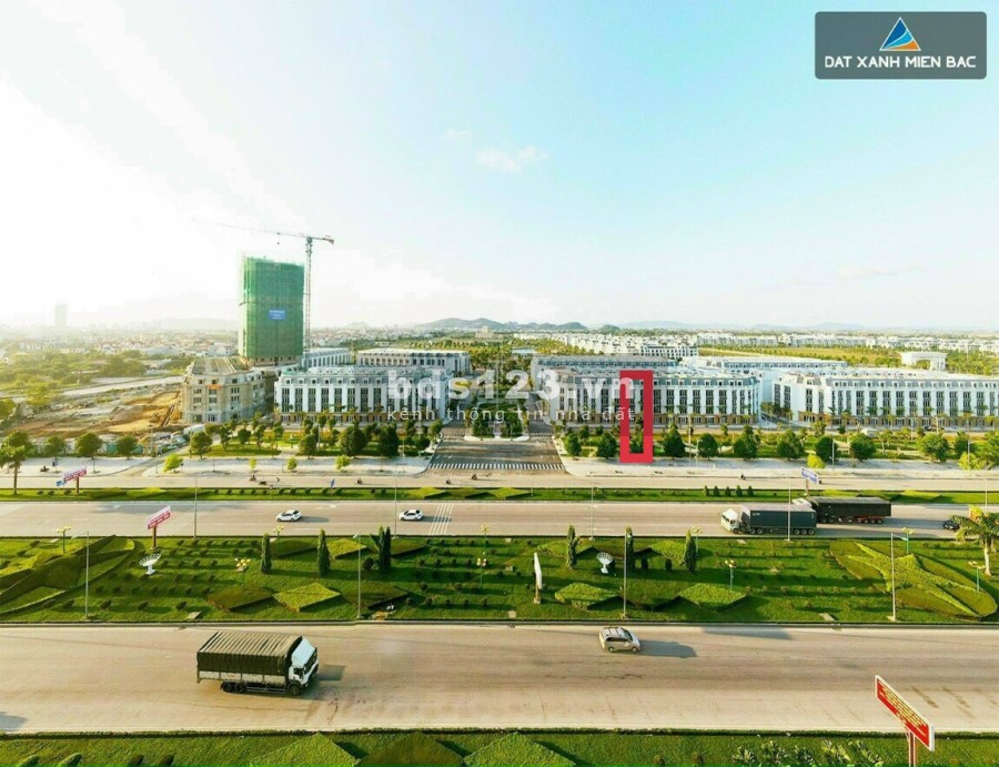 Bán căn Shophouse mặt đại lộ Nguyễn Hoàng, Eurowindow Thành Hóa sổ đổ lâu dài, lhcc