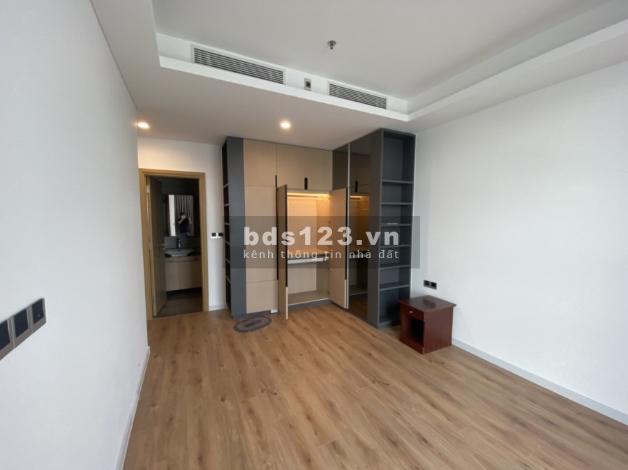 Cho thuê Sarina 2PN nhà trống. Gía thuê 19 triệu. Lh: 0932689228