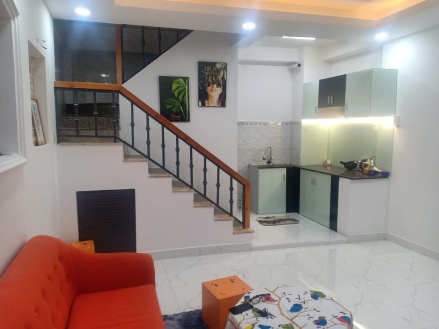 Bán nhà Lạc Long Quân quận Tân Bình liên hệ 0938500970 đúc bê tông cốt thép kiên cố