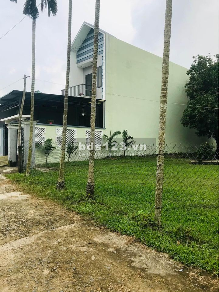 Chính chủ cần bán nhanh lô mặt tiền diện tích 300m2, giáp Hoà Khương, khu dân cư đông đúc