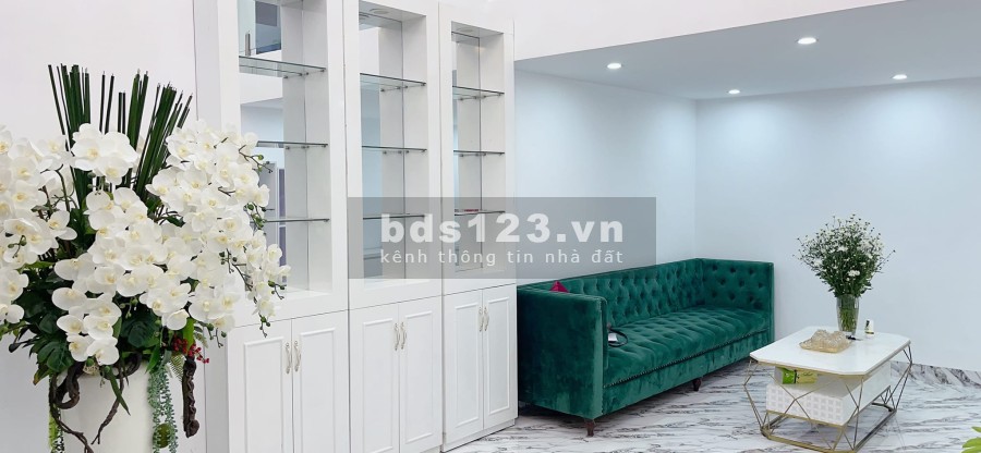 Chính chủ cần bán nhà phố Láng Hạ Đống Đa, dtsd 46m2, 4 tầng mặt tiền 6m, giá 6.3 tỷ