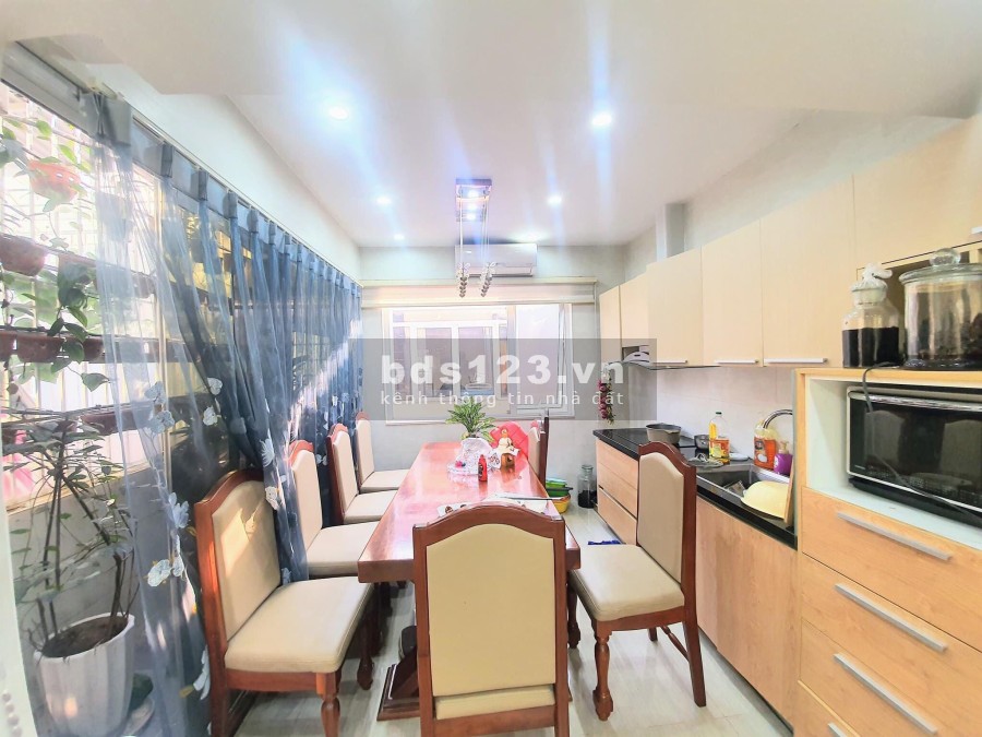 Bán Nhà Bát Khối, kinh doanh diện tích sử dụng 56m2 giá bán chỉ 6.45 tỷ lh 0988830680