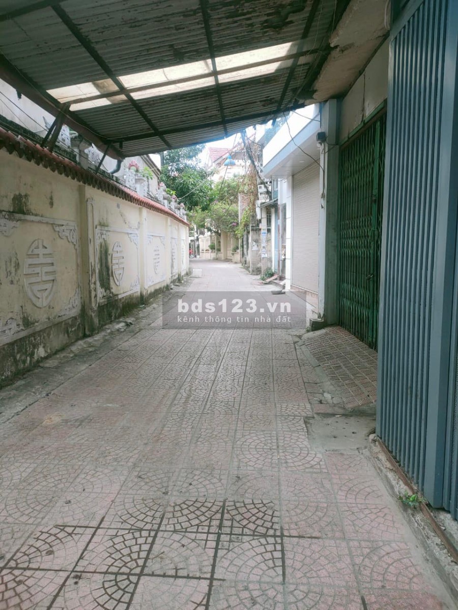 Bán nhà nguyên căn cấp 4 đường Phan Đình Giót Hà Đông ô tô đổ cửa, giá 2.6 tỷ dt 31m2