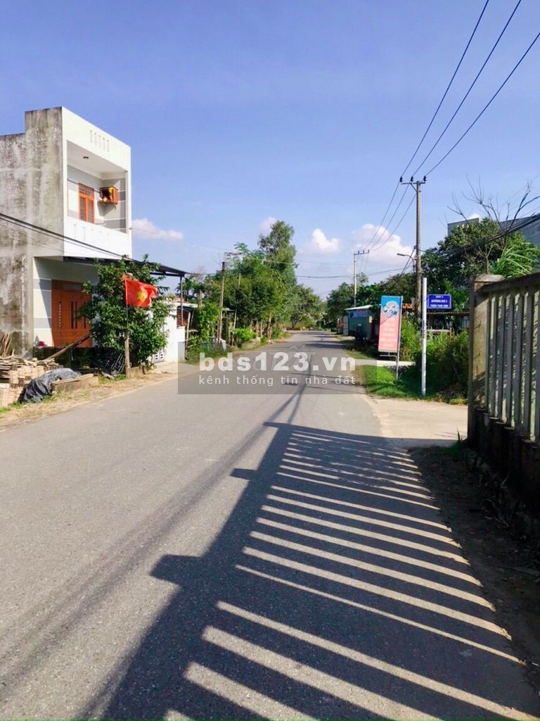 Chính chủ cần bán nhanh lô mặt tiền diện tích 300m2, giáp Hoà Khương, khu dân cư đông đúc