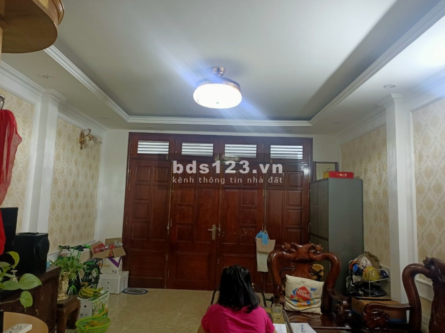 Bán nhà phố Kim Ngưu nhà Lộc Phát rất đẹp ở ngay lô góc liên Hệ: Mr Thọ đúc 5 tầng kiên cố