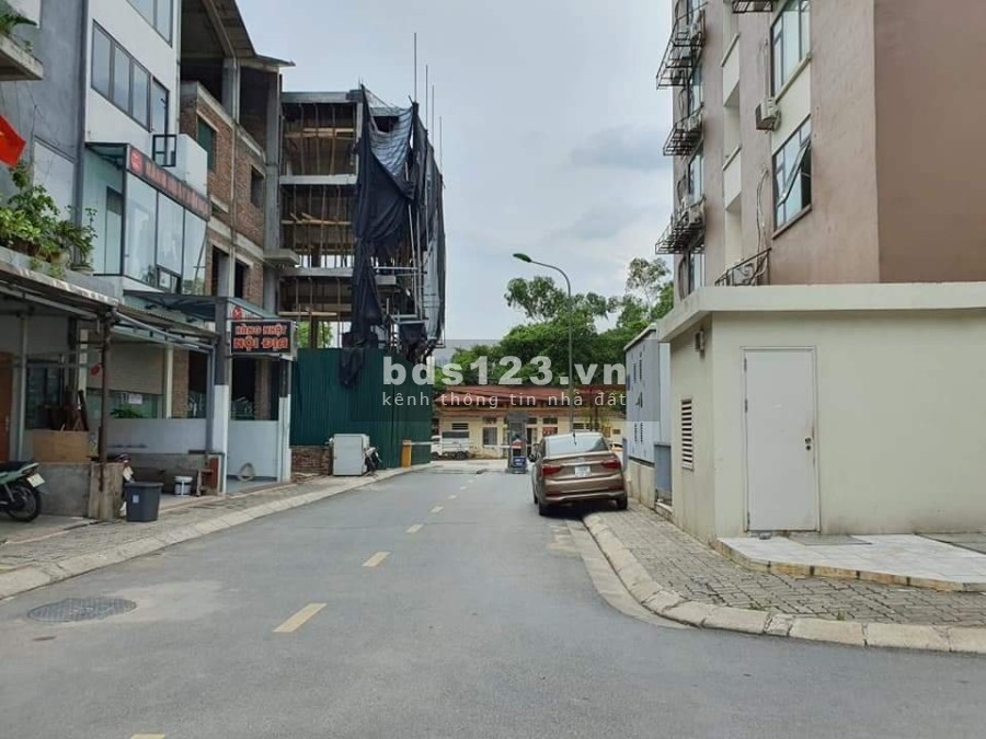 Bán Gấp Nhà Đường 19/5, Hà Đông, diện tích sử dụng 64m2, 3 tầng đúc, mới đẹp, ô tô, giá chỉ 5 tỷ