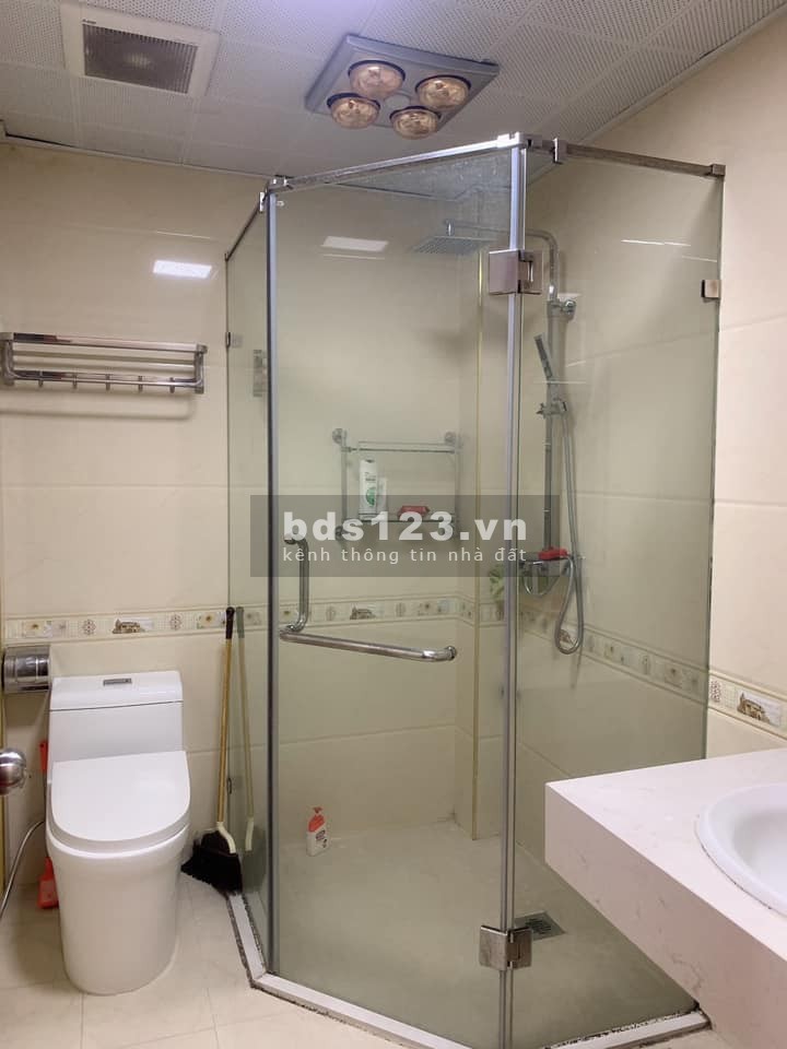 Bán nhà phân lô Yên Hoà, Cầu Giấy. Nhà đẹp ngõ thông kinh doanh. Dt 68m2 5T Mt 6.8m giá 13.5 tỷ
