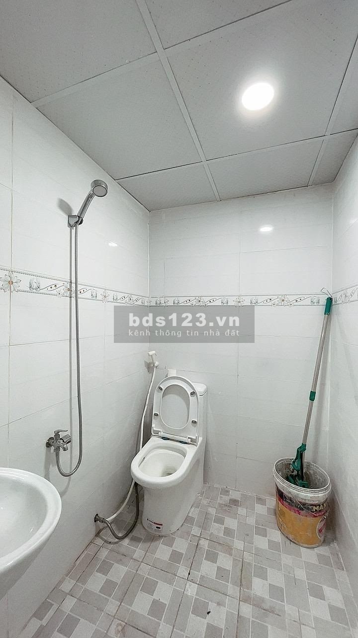 Bán nhà Phan Sào Nam, P11, Tân Bình, Hẻm 5m DTsd 62m2 chỉ 3.75 tỷ