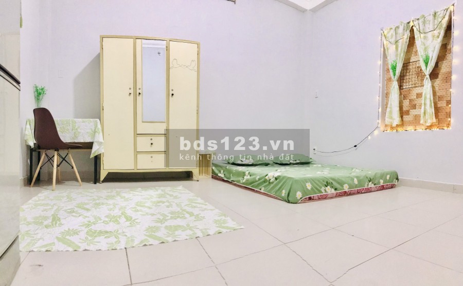 Phòng Gần Sân Bay, đầy đủ nội thất, miễn phí nước, nét, lì xì 50% TẾT, giá 3tr8
