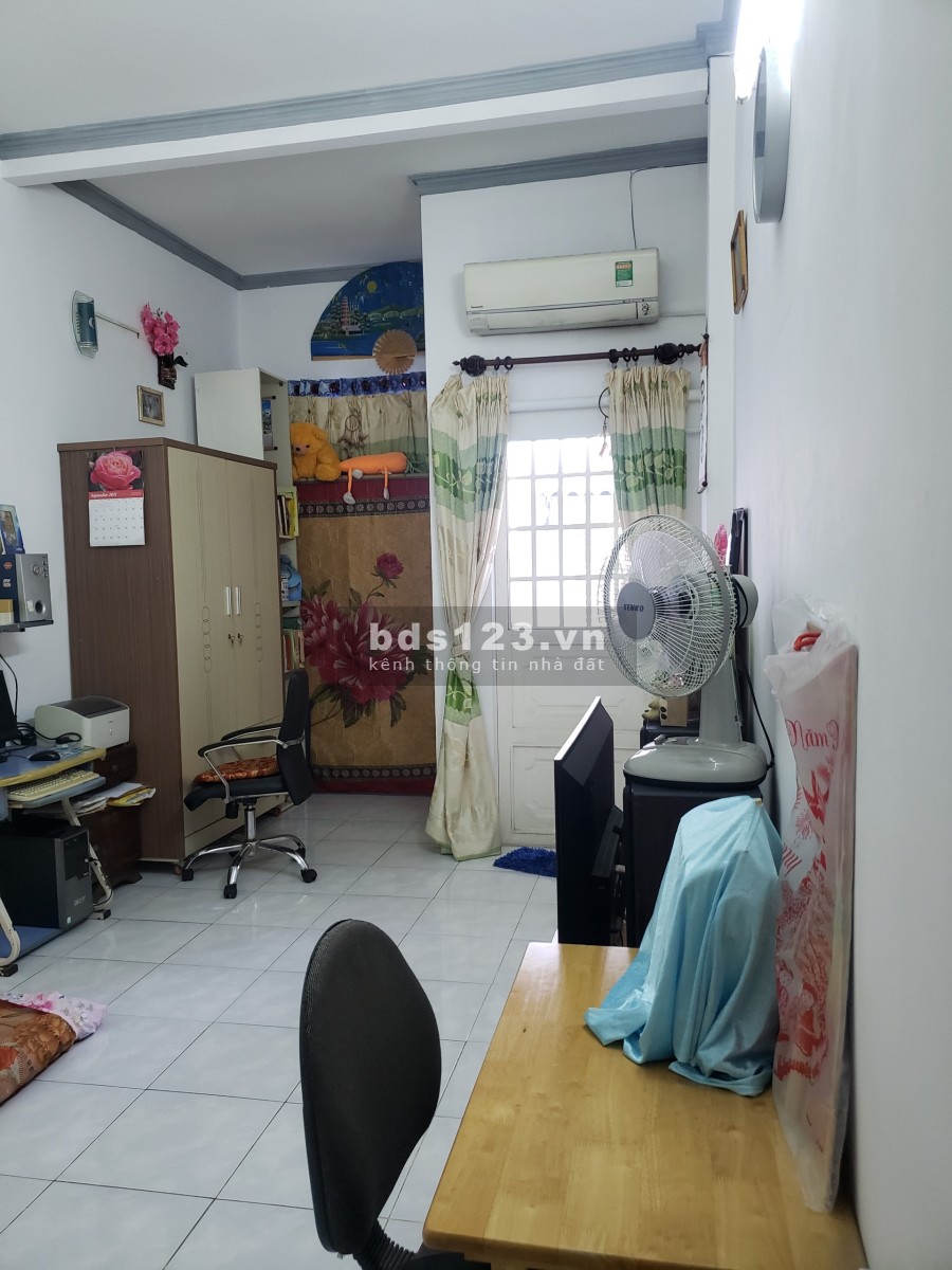 Bán nhà hẻm xe ba gác, HTP, p TTĐ, Quận 7. Đối diện cầu Tân Thuận qua Quận 4 chỉ 2 phút