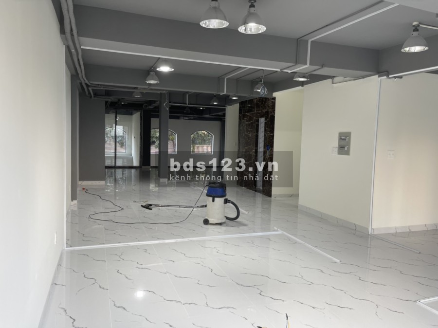 Bán căn nhà 230m2 nhà đẹp mới tinh diện tích sàn 955m2 giá tốt nhất Thị Trường