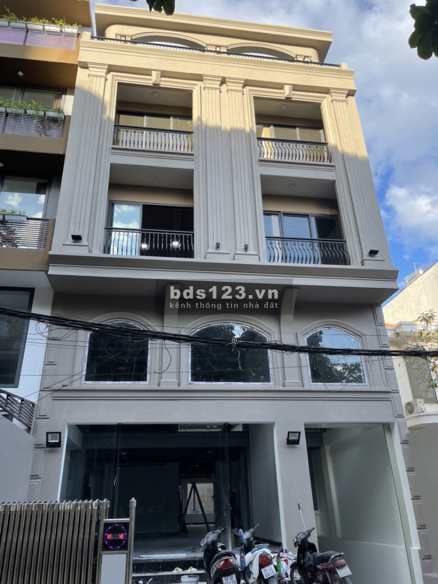 Bán căn nhà 230m2 nhà đẹp mới tinh diện tích sàn 955m2 giá tốt nhất Thị Trường