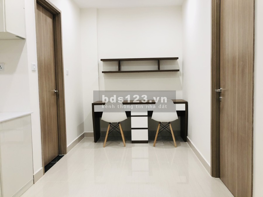 Bán gấp căn hộ tầng cao view xịn xò giá siêu rẻ bàn giao có sẵn đồ dùng nội thất lhcc
