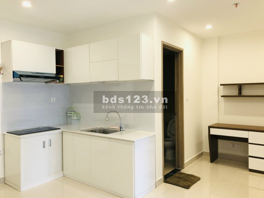 Bán gấp căn hộ tầng cao view xịn xò giá siêu rẻ bàn giao có sẵn đồ dùng nội thất lhcc