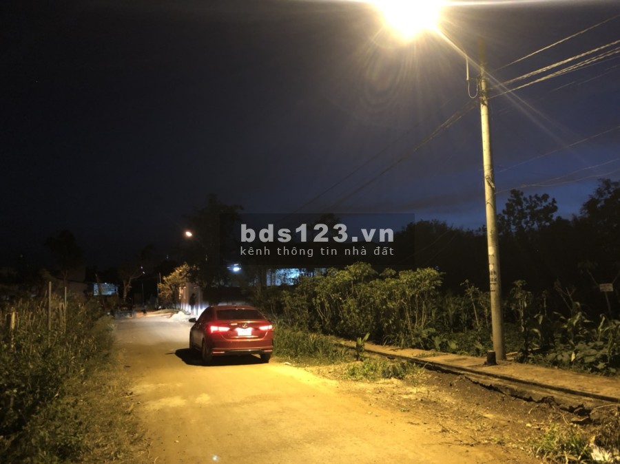 Cần bán gấp hạ giá lô đất ngay đường Y Wang hẻm đối diện kho Bình Hà vào 200m, giá tốt
