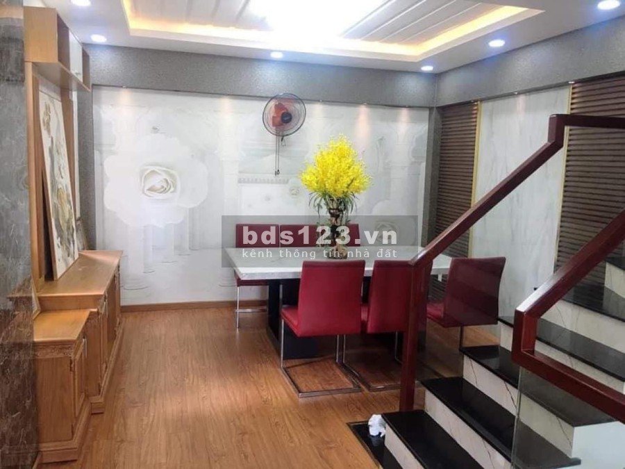 Bán gấp căn hộ dịch vụ cao cấp 7 phòng full nội thất diện tích 75m2 5 tầng đúc, giá chỉ 12 tỷ