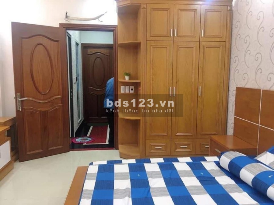 Bán gấp căn hộ dịch vụ cao cấp 7 phòng full nội thất diện tích 75m2 5 tầng đúc, giá chỉ 12 tỷ