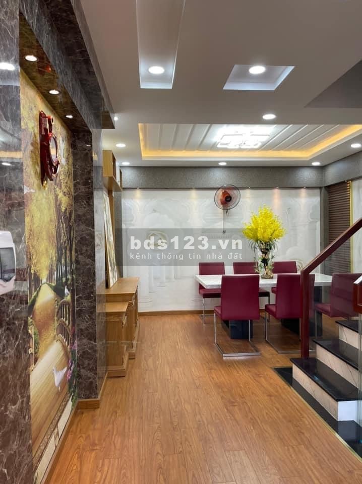 Bán gấp căn hộ dịch vụ cao cấp 7 phòng full nội thất diện tích 75m2 5 tầng đúc, giá chỉ 12 tỷ