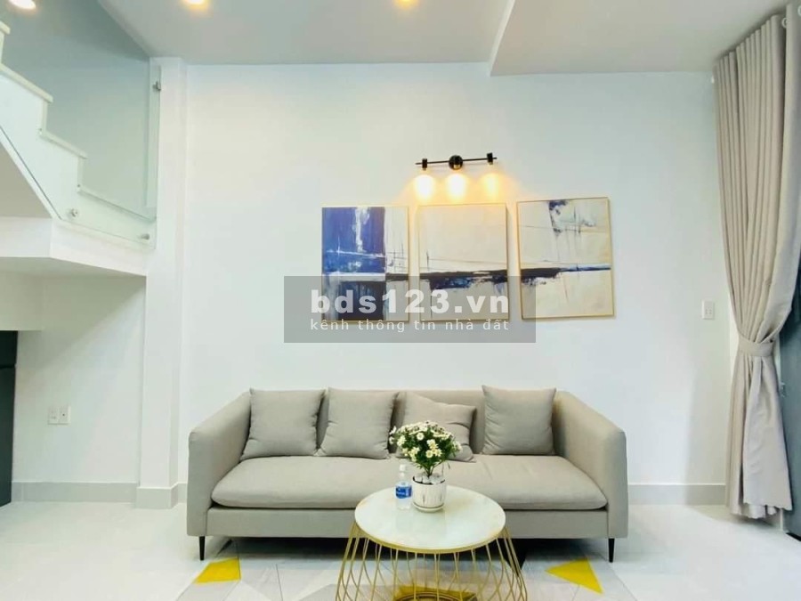 Bán gấp nhà ở Tân Sơn Nhì hẻm xe hơi đổ cửa giá chỉ 4tỷ2 dt 60m2(4x15) Quận Tân Phú