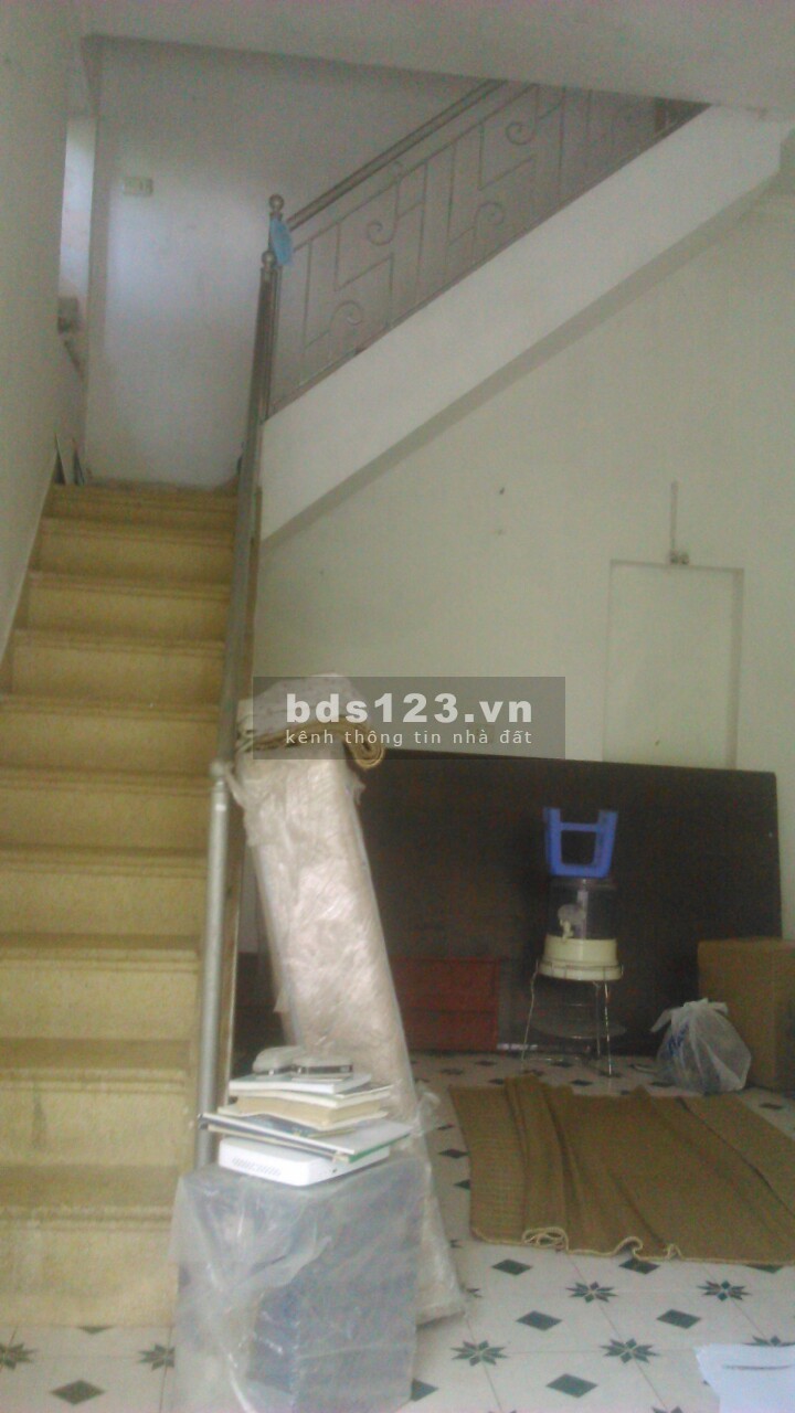 Cho thuê nhà riêng có vườn trồng rau khu dân cư đông đúc tiện ích đầy đủ, bao rộng thoáng