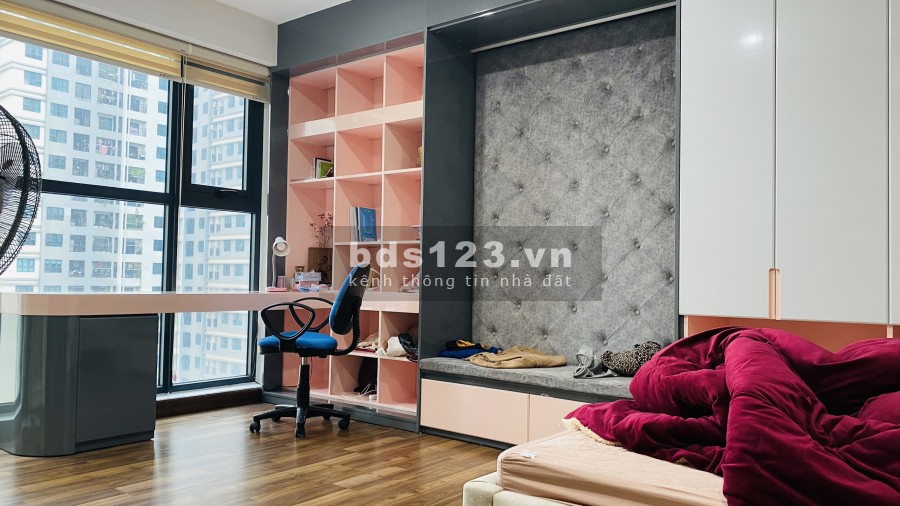 Bán căn hộ chung cư chính chủ giao dịch diện tích 169m2, full nội thất về ở ngay giá 6.5 tỷ