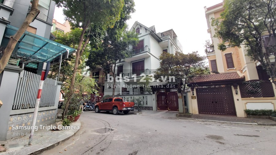 Bán nhà Biệt thự liên kề, Nam Từ Liêm, Chính chủ, diện tích 145m2 giá 31 tỷ, xem nhà ngay